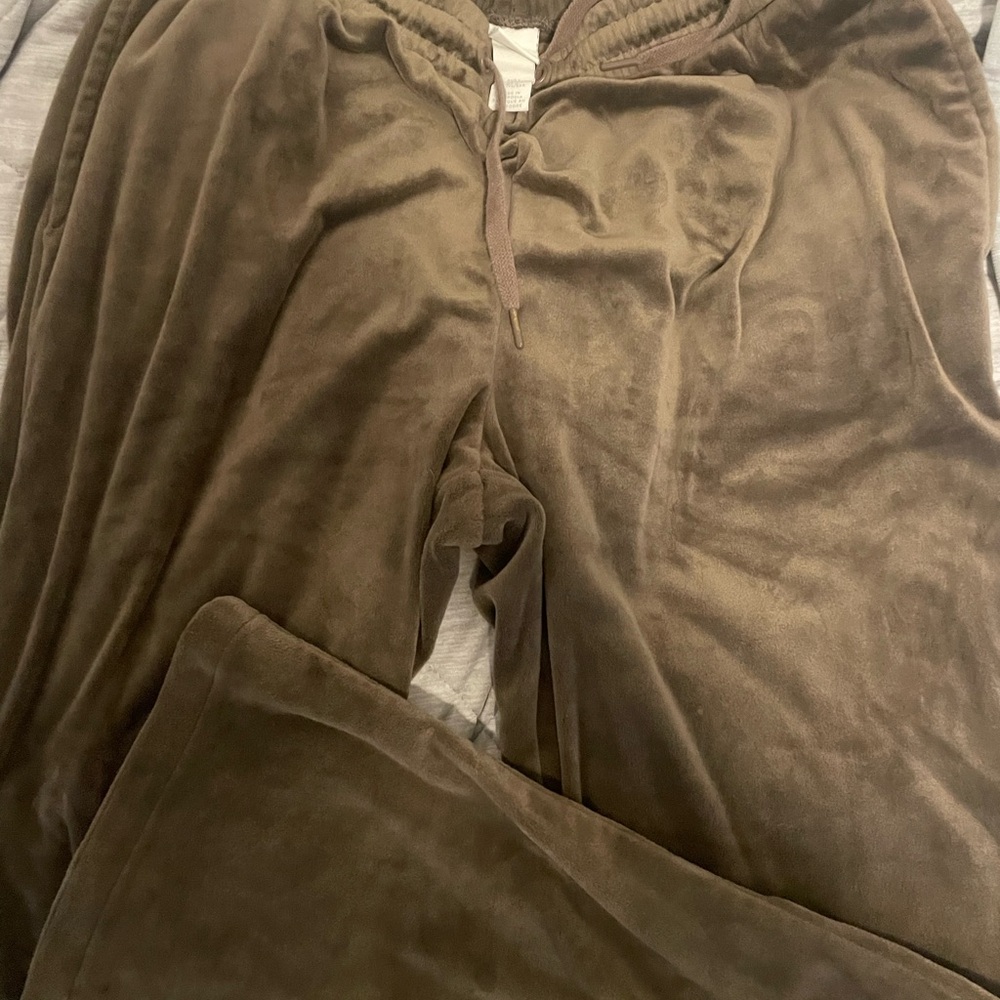 Brown veloure wide legged Large lounge pants